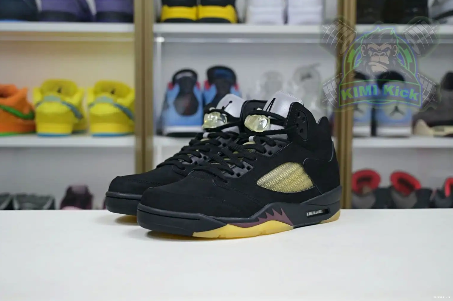 x MANIÉRE 5 Jordan Kimikick A Air MA 0510